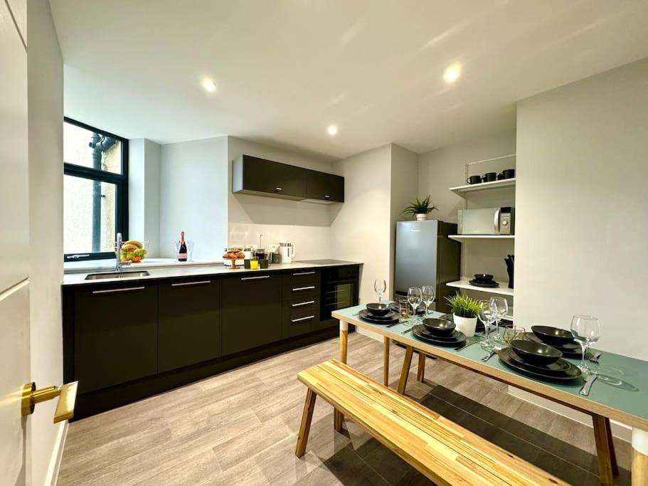 Massive 3 Bedroom - Ground Floor - Near The Beach! Bournemouth