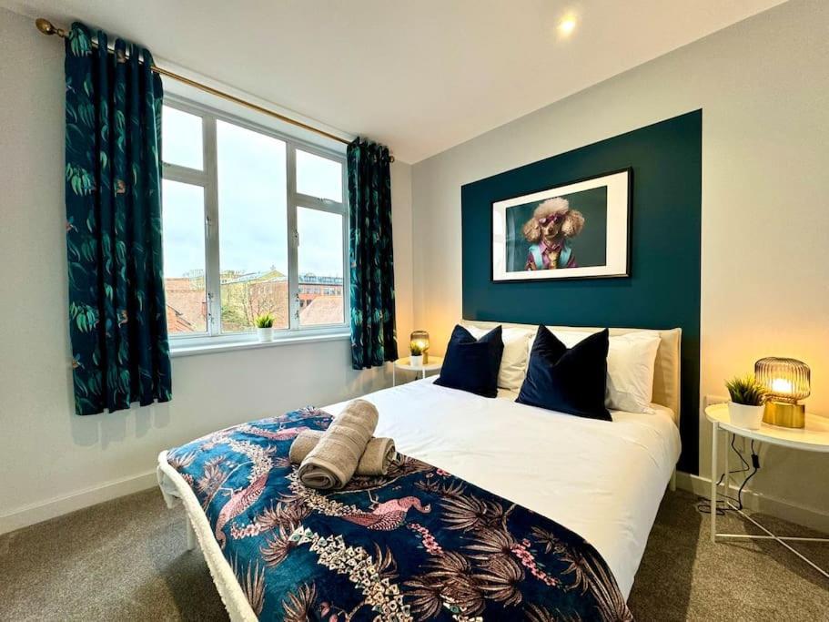 Massive 3 Bedroom - Ground Floor - Near The Beach! Apartment