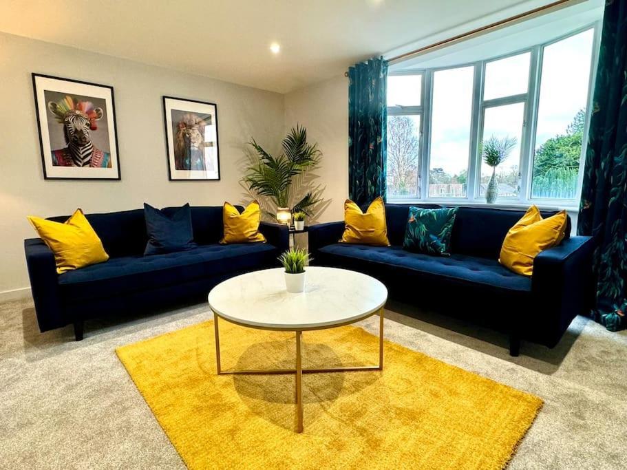 Massive 3 Bedroom - Ground Floor - Near The Beach! Bournemouth